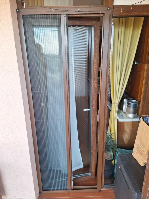 Plase țânțari pe comandă + montaj inclus