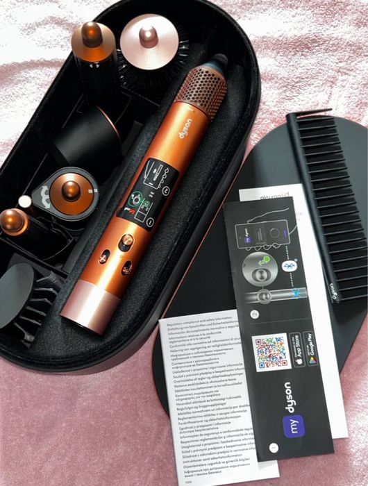 Продавам Dyson за коса