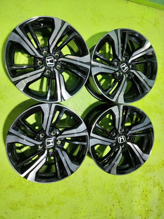 17 5x114.3 Honda лети джанти 5х114.3 хонда