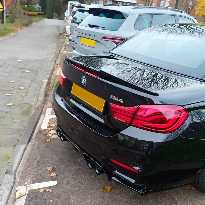 Eleron Lip Codita Portbagaj BMW Seria 4 F33 F83 Model M4, Negru Lucios