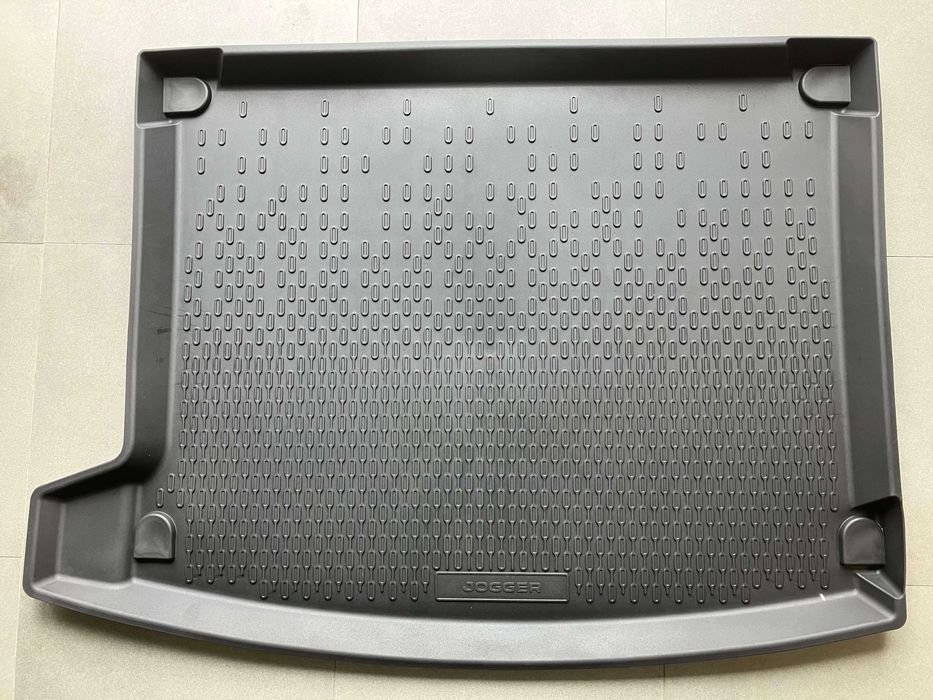 Нова Оригинална гумена стелка за багажник DACIA JOGGER