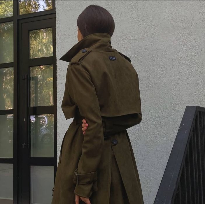 Тренч цвета хаки