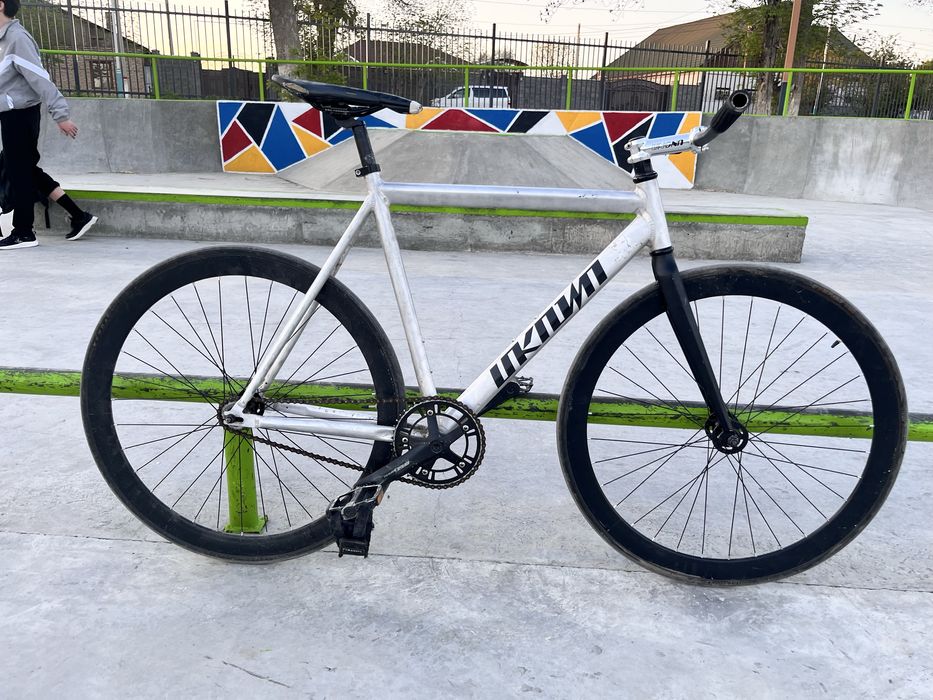 unknown fixed gear байк