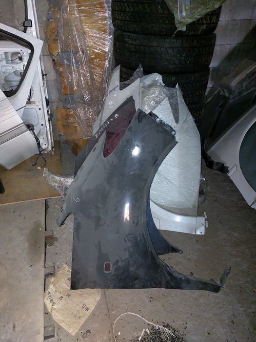 Крыло на тойота эстима