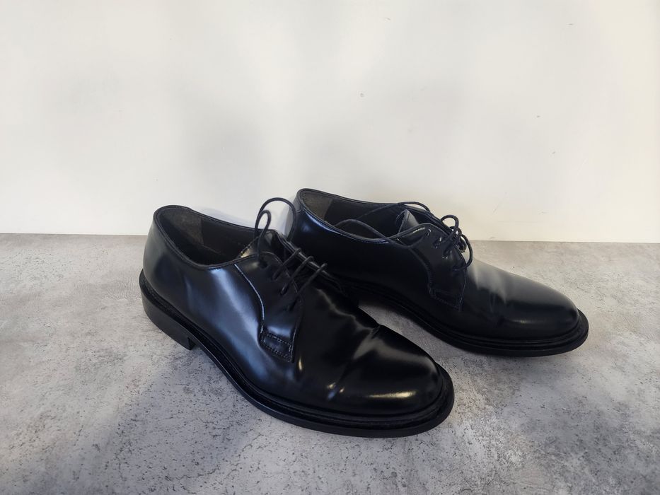 Мужские туфли и кроссовки