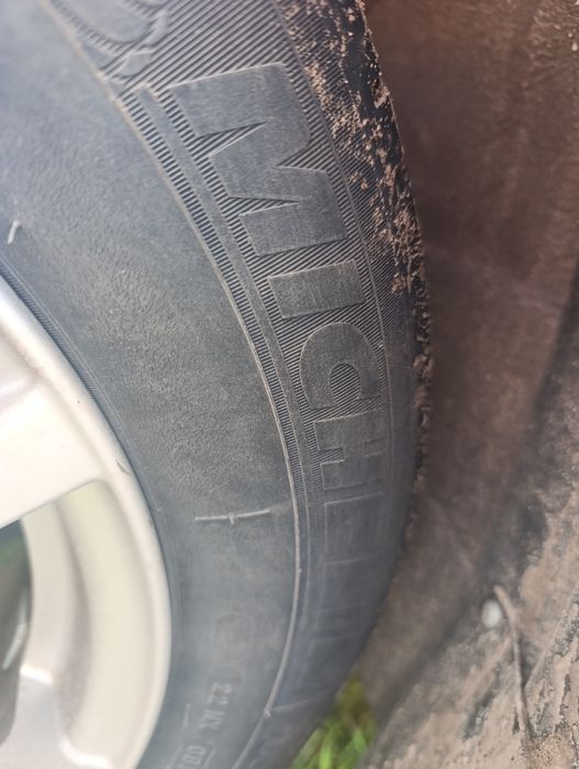 Продам шины летние Mishlen