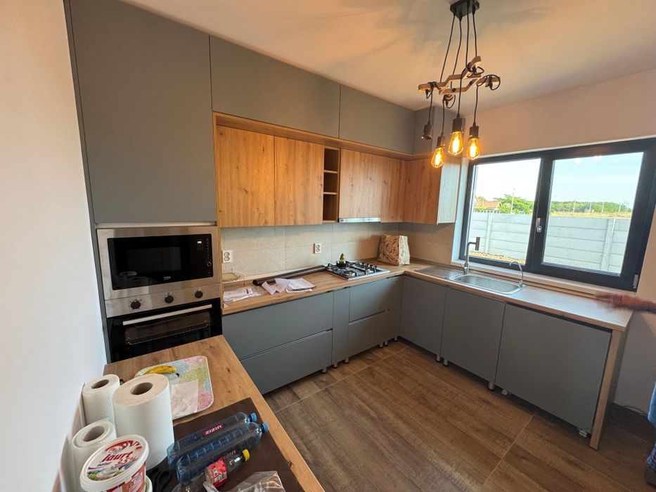 Casă nouă mobilată și utilată