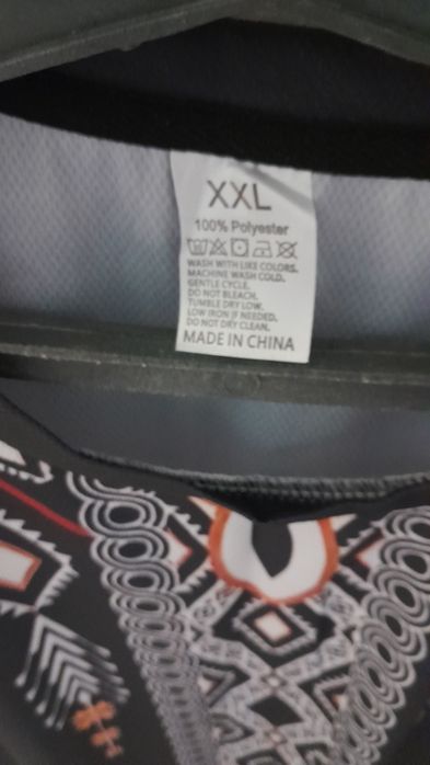 Продам футболку мужскую