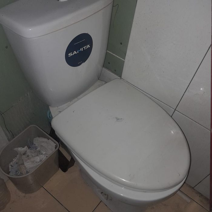 продам унитаз нов
