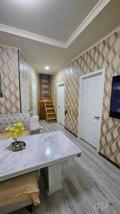 ОЧЕНЬ СРОЧНО квартира с Мансардо,  мебелью и техникой