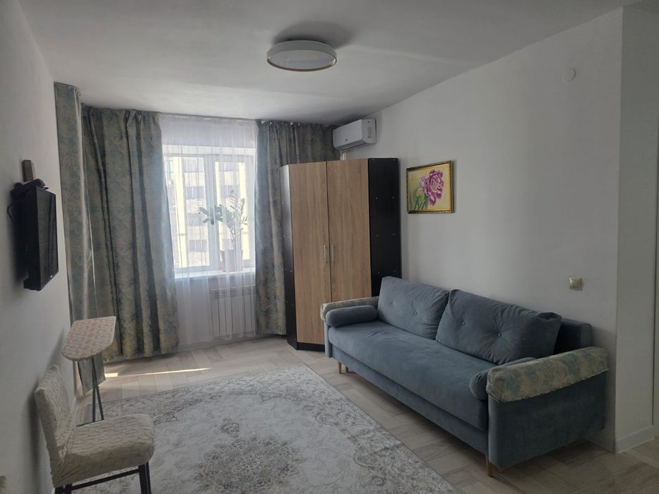 Продам двух комнатный квартира