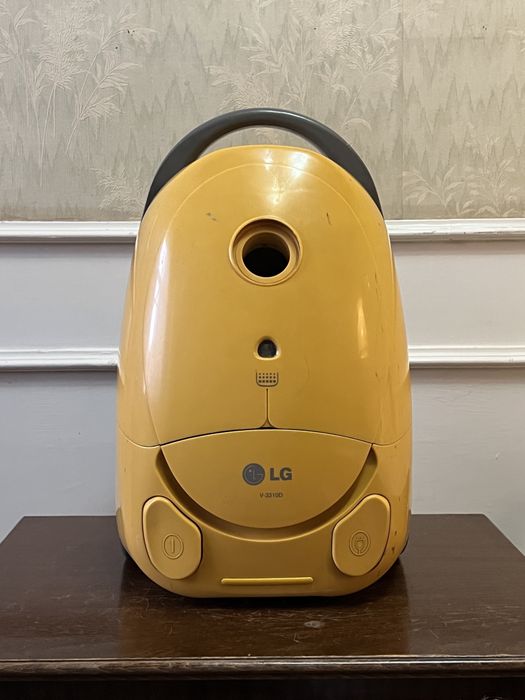 Пылесос LG V-3310D
