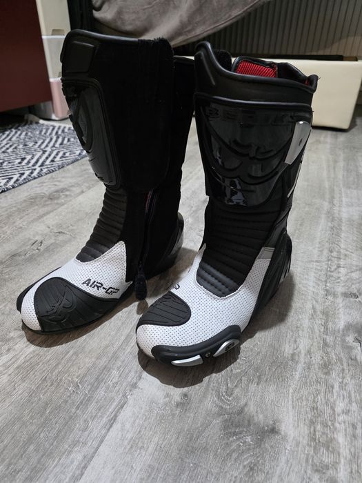 Ghete / cizme moto Berik