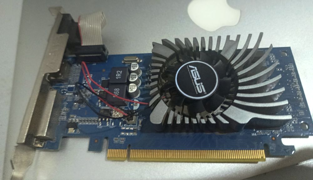 Nvidia GT 210 1GB gddr3