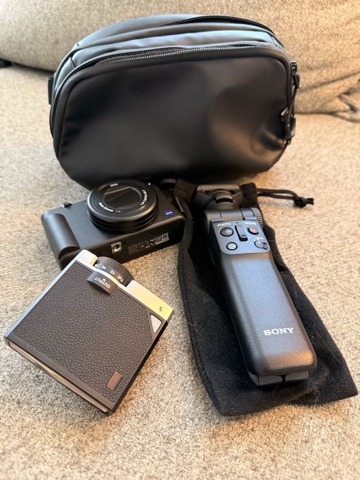 Sony ZV-1 + Shooting Grip + Светкавица | Пълен влогинг комплект