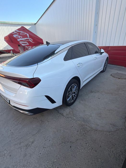 Kia k5 2 позиция