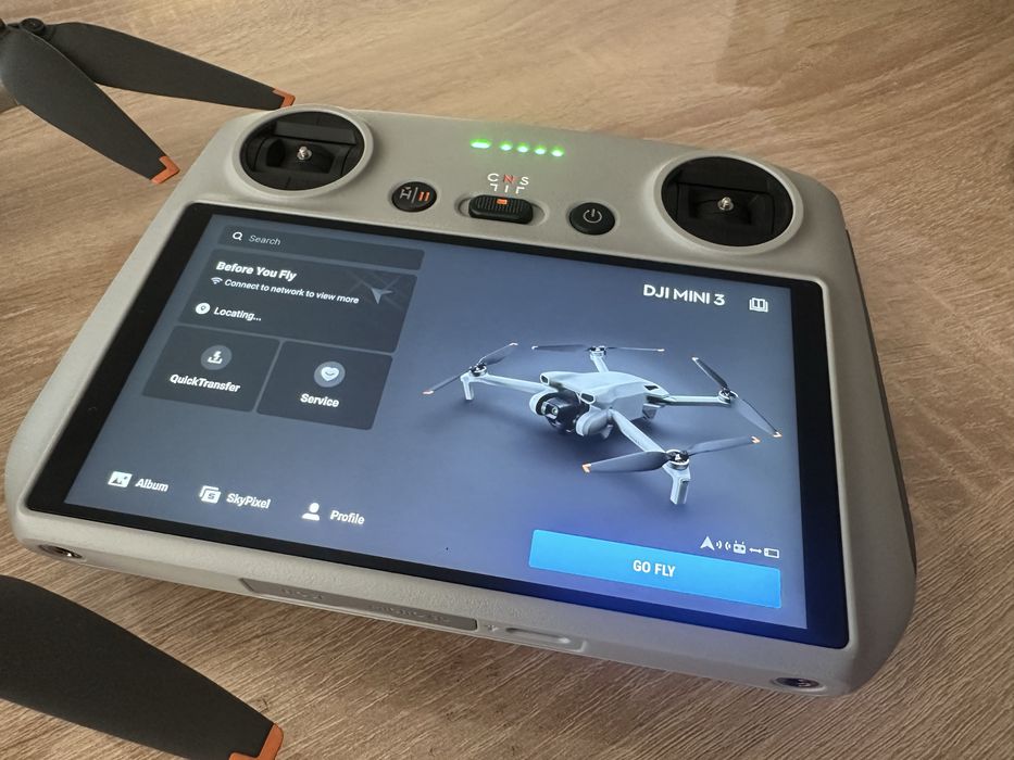 DJI mini 3 дрон с DJI RC контролер