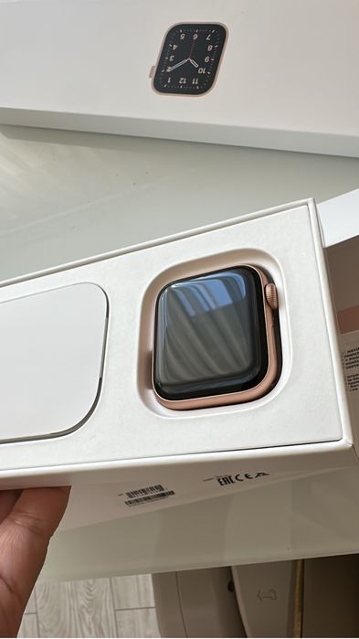 Часы Apple watch se