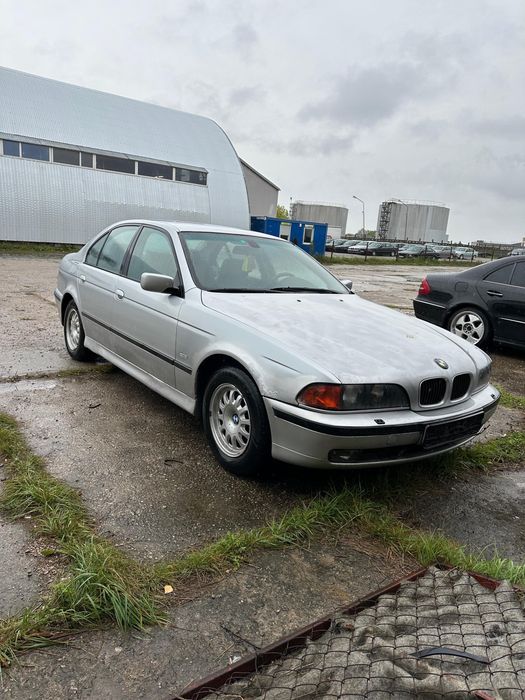 Запчасти на бмв е39