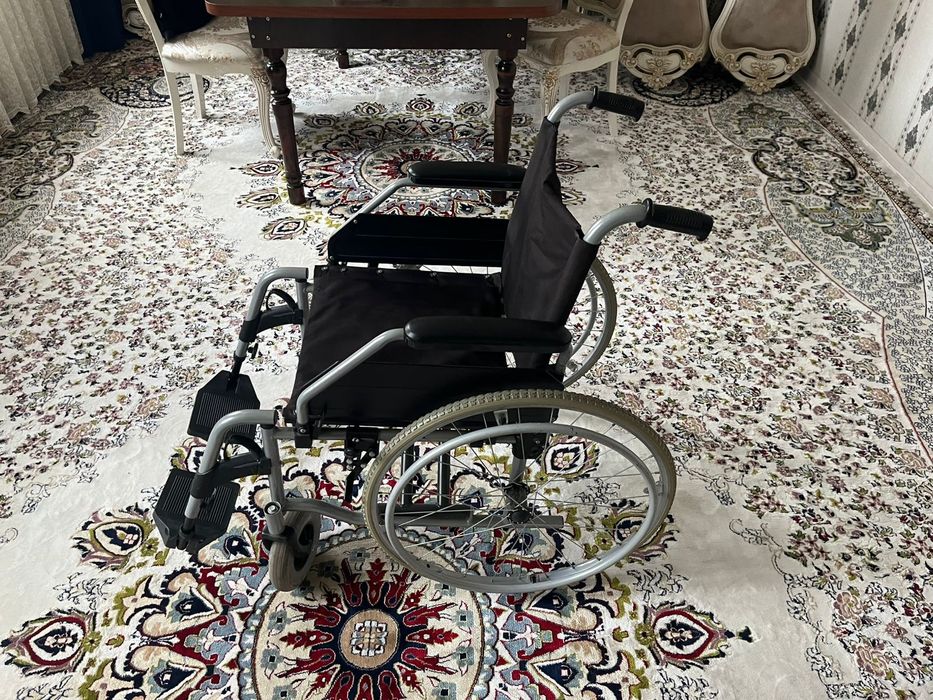 Инвалидная коляска