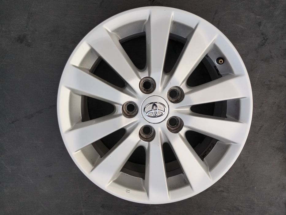 5x114,3 6,5Jx16 RH  ET45 TOYOTA