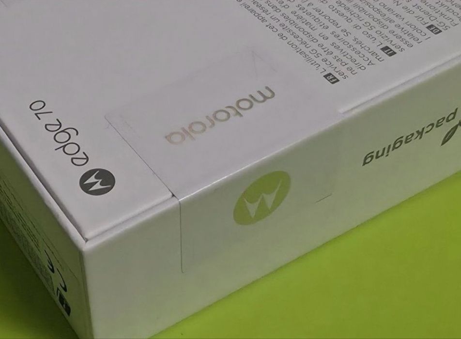 ЗАПЕЧАТАН 512GB Motorola Edge 70 5G Гаранция Yettel 2029 Lily Pad