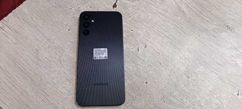 Продается самсунг в хорошем состоянии