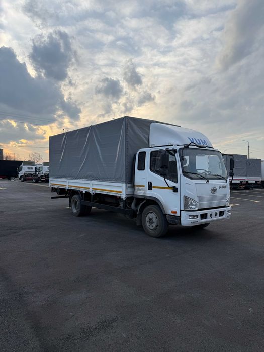 Автофургон бортовой с тентом FAW Tiger V, (28,2 м³)