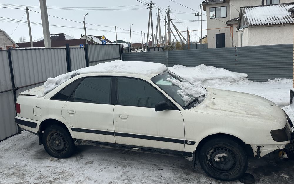 Ауди 100 с 4 на разбор