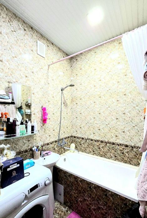 Продам чиланзар 17.  Балкон 1,5*3