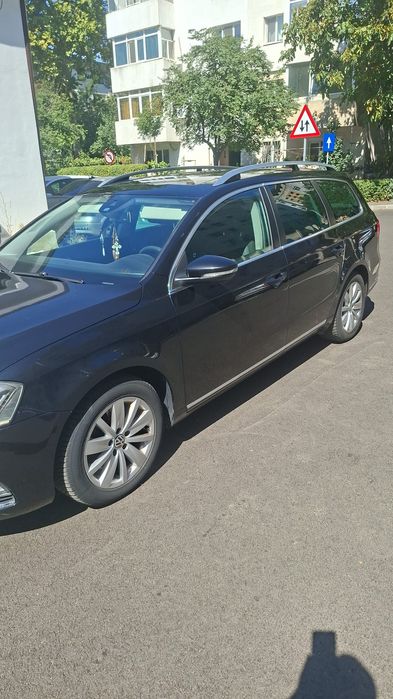 Vând Volkswagen Pasat