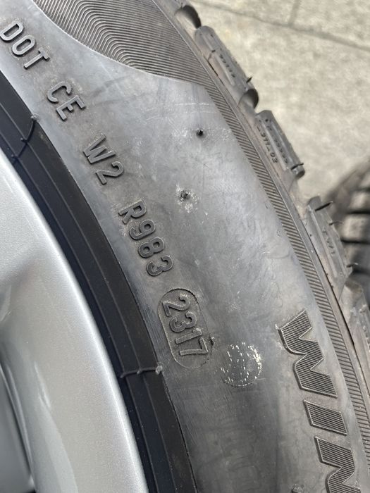 Гуми с джанти 19