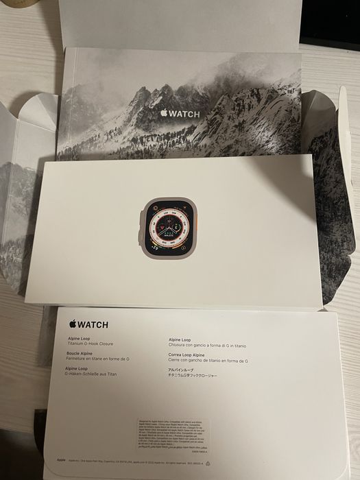 Apple Watch Ultra 49mm Titanium Green Alpine Loop L