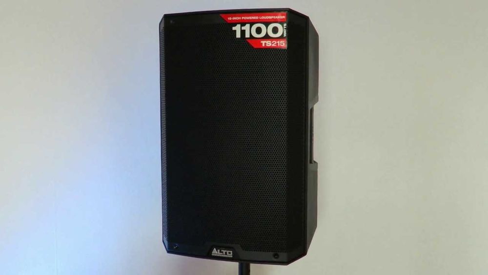 Boxe active 2 x 1100W + echipament DJ