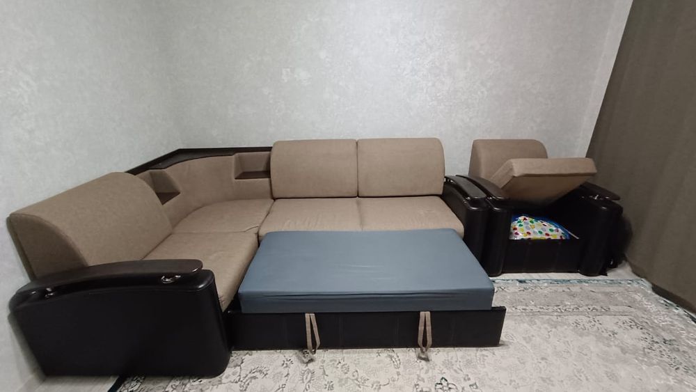 Продам диван в хорошем состояний