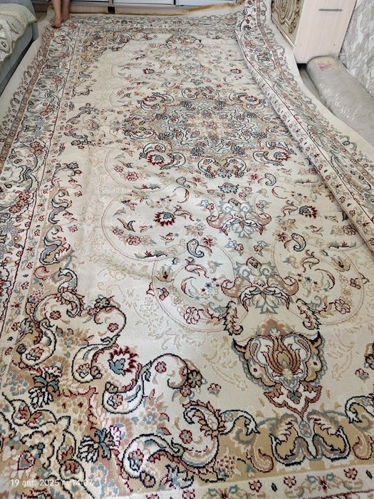 Продам 3 на 5 размером