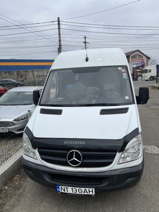 Transport marfa, mobila, pianine si debarasari! Oferim si manipulare!