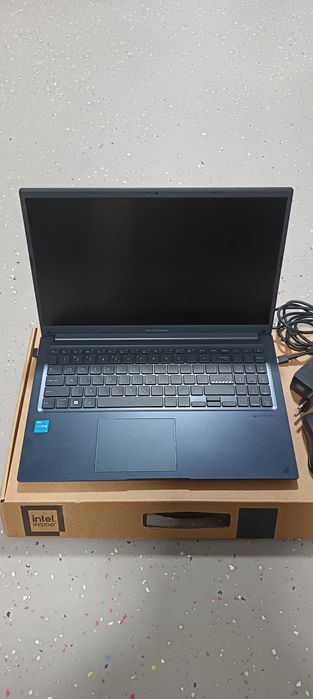 Vănd laptop Asus