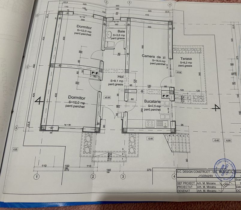 Casa la rosu Costinesti