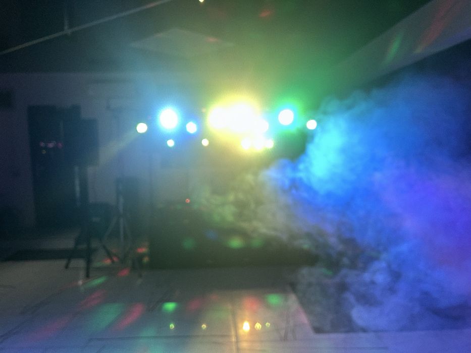 Dj evenimente private ,majorate ,nunti , botezuri ,sonorizare, lumini