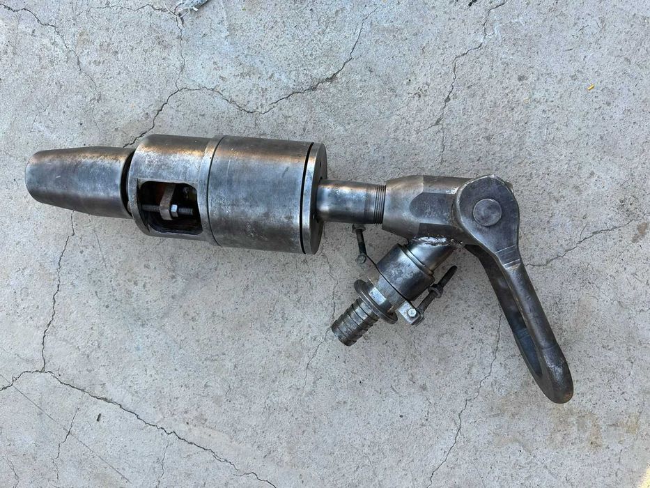 Вертлюг сальник 20 тонный новый