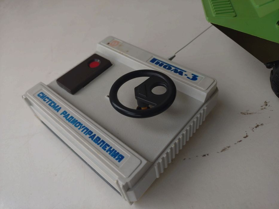 Руска електромеханизирана играчка