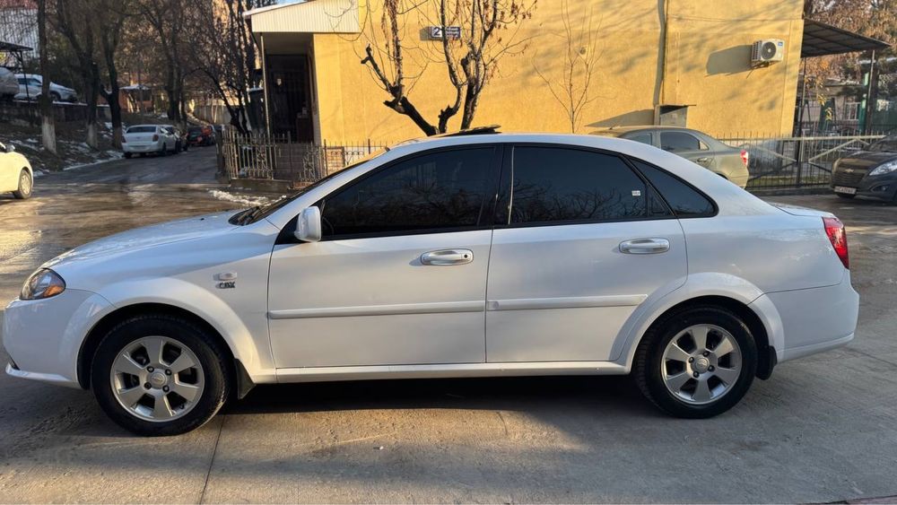 Chevrolet Gentra avtomat