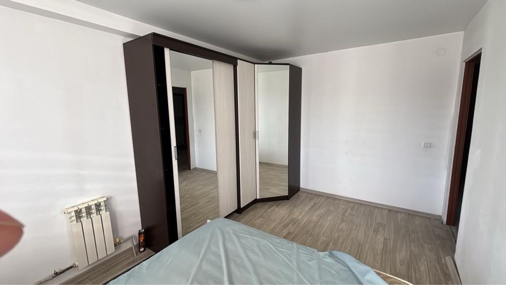 Продам шкаф угловой