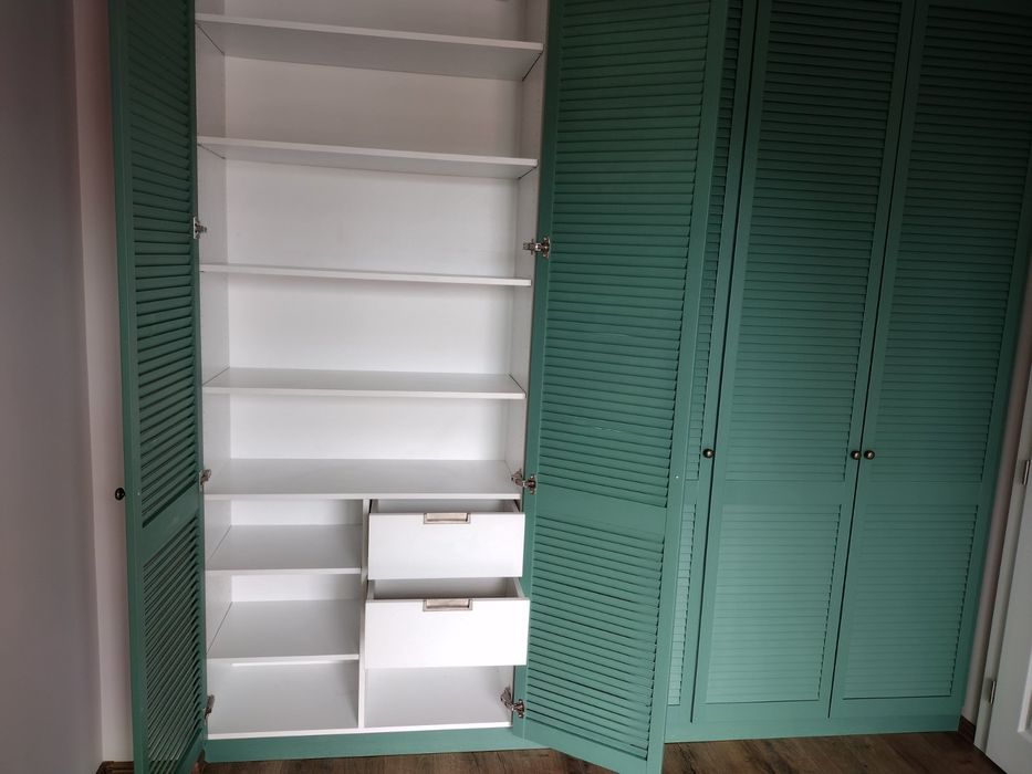 Жалузни мебелни вратички