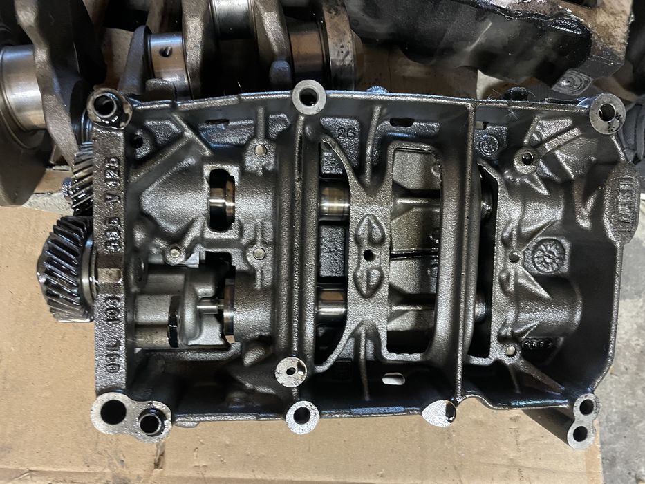 Маслена помпа маслени помпи 2.0тди 1.9тди