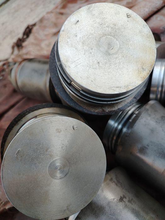 Продам запчасти на газ-53