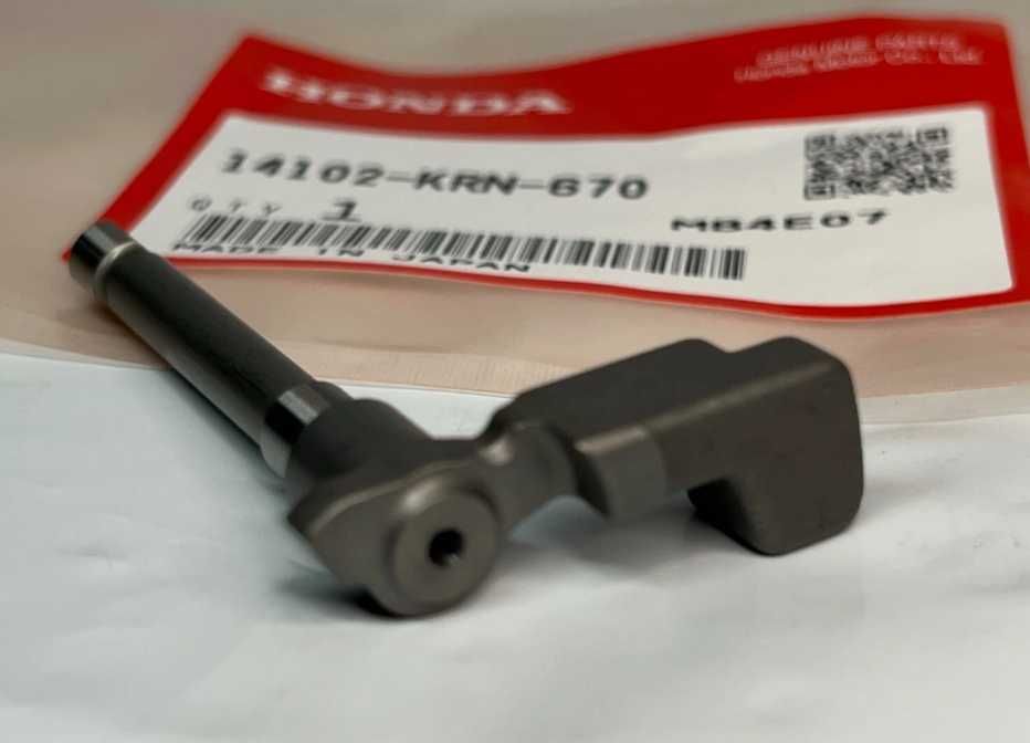 НОВА Тежест Палец на Декомпресор 2004-09 CRF250R , 2004-17 CRF250X 14102-KRN-670