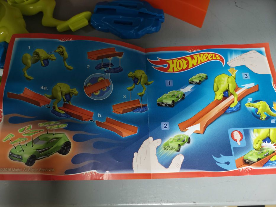 Kinder Maxi Hot Wheels