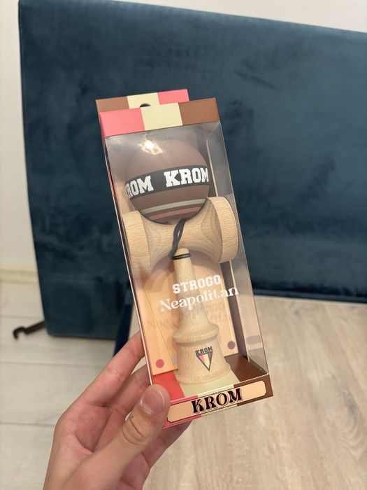 Kendama krom strogo neapolitan